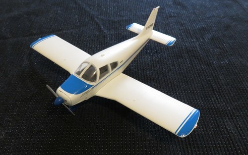 Minicraft piper cherokee - piper,