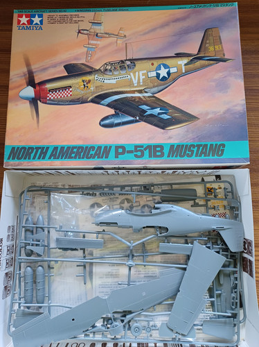 Tamiya 61042 north - 1:48,