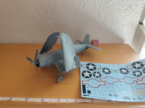 Tamiya 61070 vought - tamiya,
